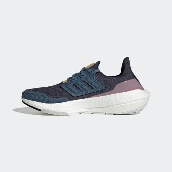 נעלי אדידס אולטרה בוסט 22 לנשים Adidas ULTRABOOST 22 FTW GX9157